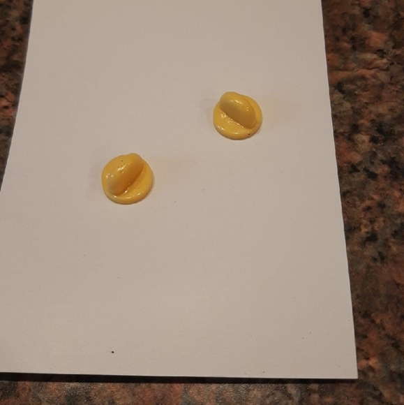 Kiki's delivery service pin - Picture 3 of 3